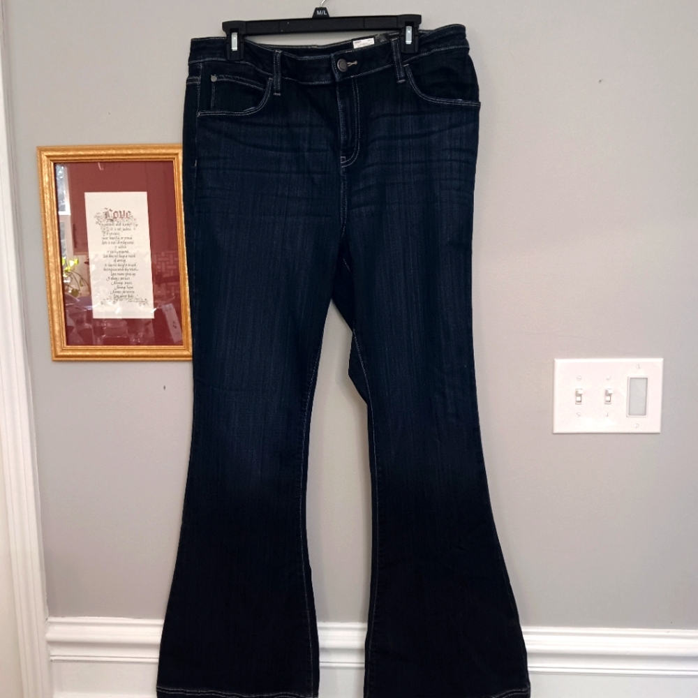 Simply Vera Vera Wang Blue Flare Wide Leg Jeans Size 16 Mid Rise NWT